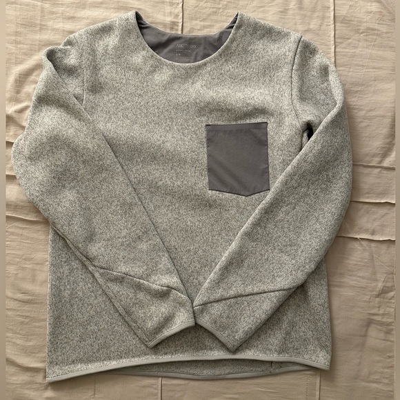 Arc’teryx covert women’s sweater - Picture 2 of 4